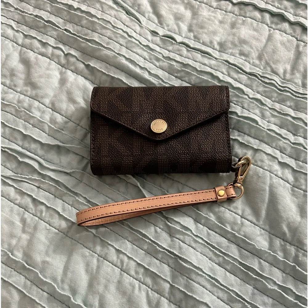 Michael Kors wristlet - Picture 2 of 5